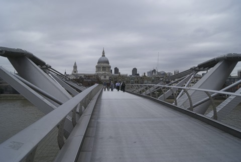 2010-07-07 - Millenium Bridge (1) - Reduzida